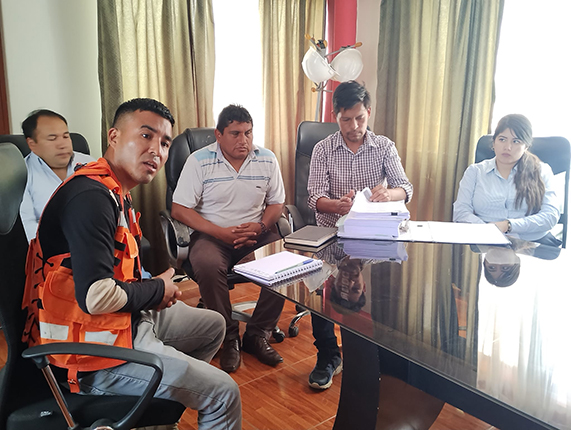 Alcalde de Aucallama sostiene reunión de trabajo con dirigentes de Pisquillo.