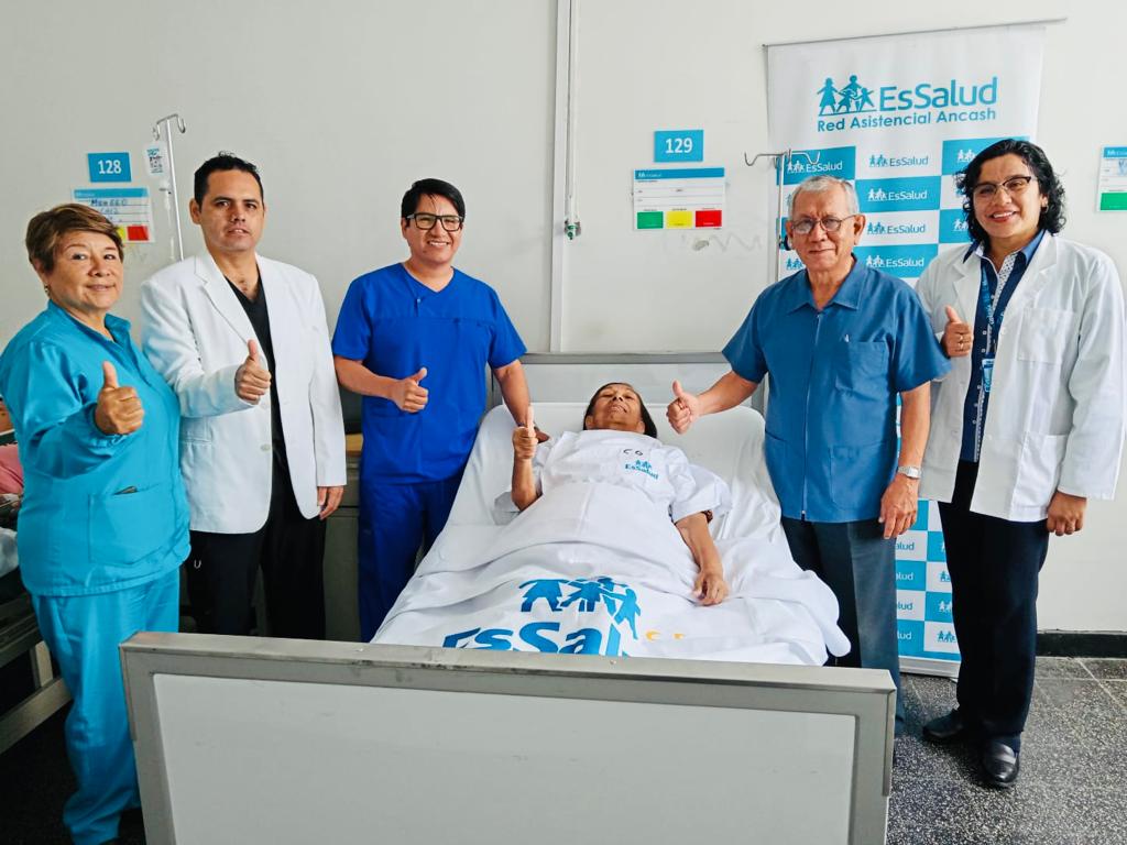 EsSalud Áncash realiza exitosa cirugía oncológica a madre de 71 años