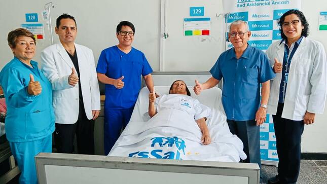 EsSalud Áncash realiza exitosa cirugía oncológica a madre de 71 años