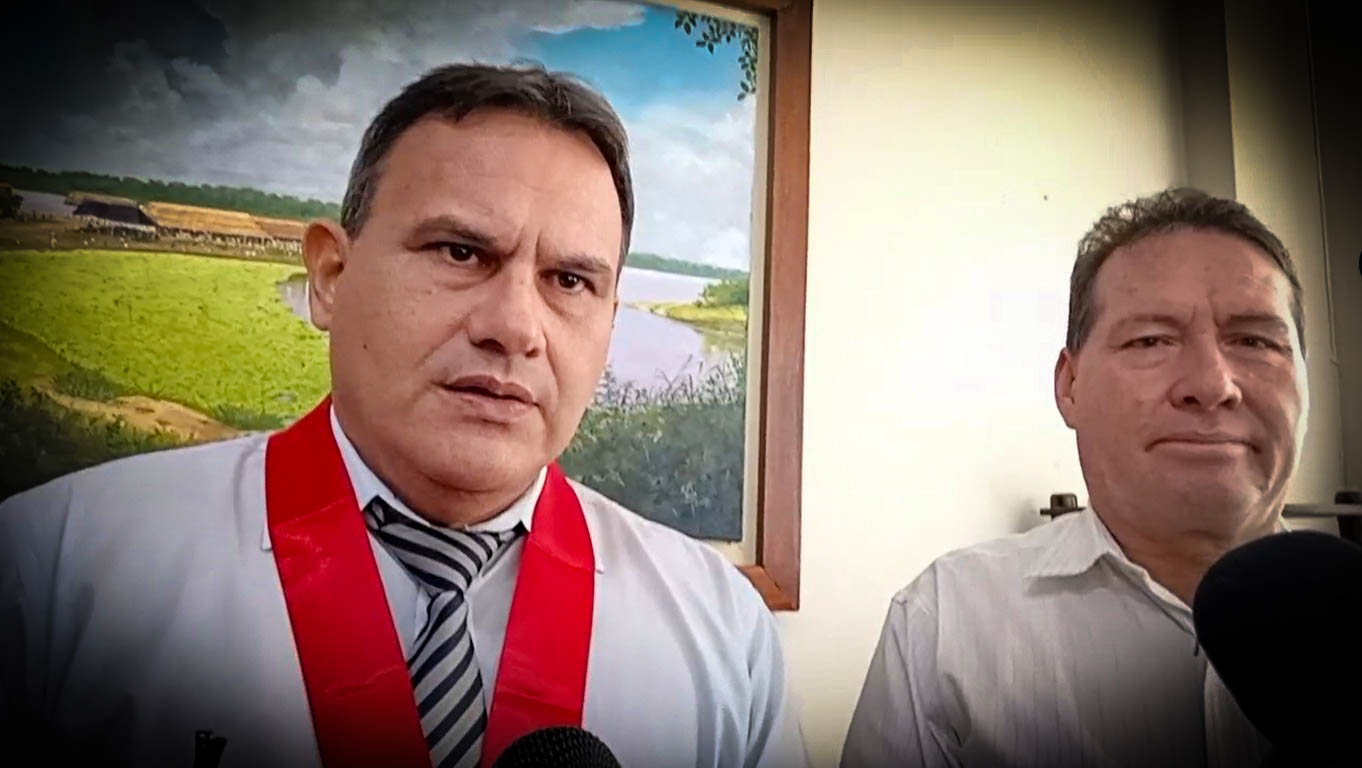 Presidente de la Corte de Ucayali, Dr. Tullio Bermeo y el gobernador regional de Ucayali, Manuel Gambini en entrevista.