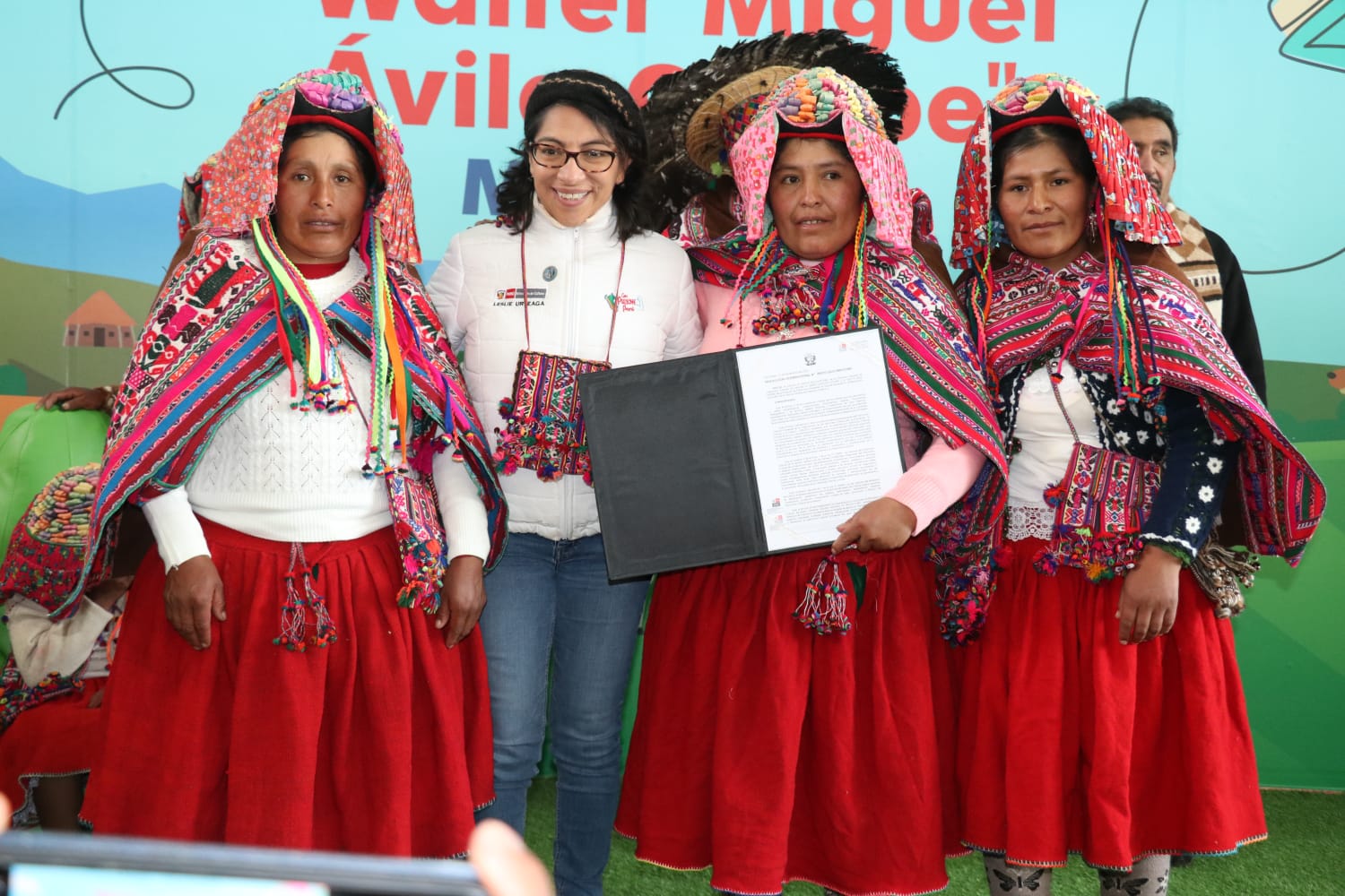 Leslie Urteaga en Puno: “Estamos seguros que la cultura es el vehículo que nos permite tener diálogo y poder encontrar la paz”