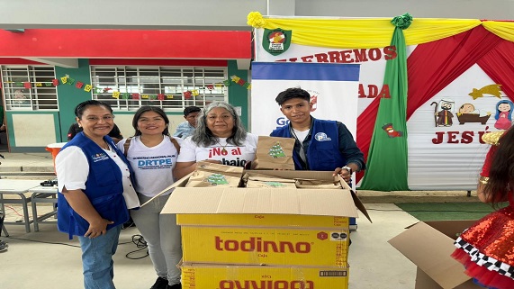 DRTPE Piura participo en Festiniño Navideño