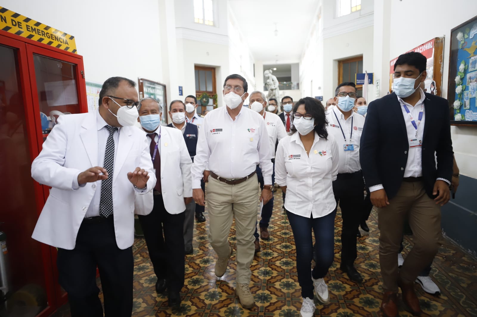 Presentan a los “bebés del Bicentenario” que nacieron en las primeras horas del 2024