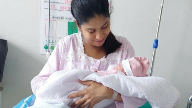 Primer bebé Primer de EsSalud llegó a las 00.05 horas del 2024 gozando de buena salud