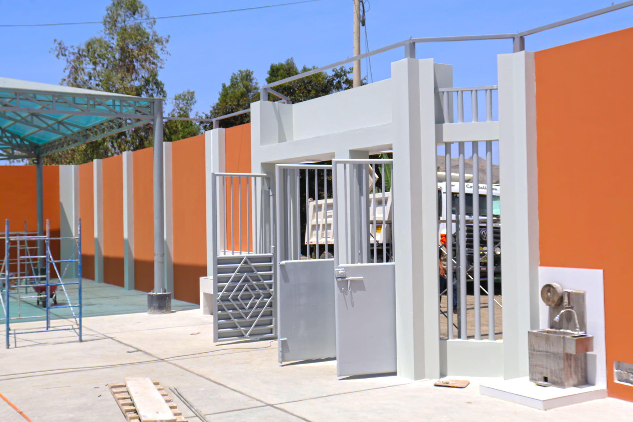 Construcción del cerco perimétrico de I.E. de Capellanía
