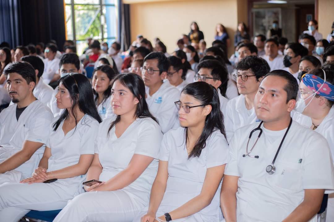 EsSalud Arequipa recibe a más de 30 internos que se formarán en hospitales de la red