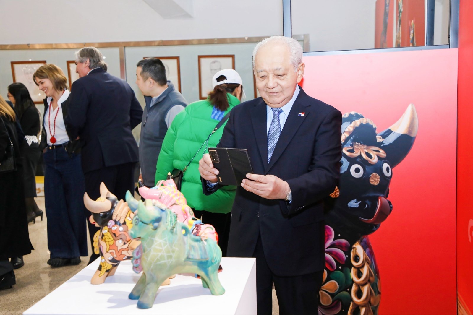 Exhibición cultural “Toros de Pucará: Embajador del Perú en el Altiplano” en Beijing