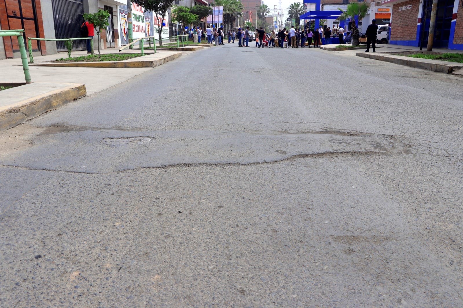 Iniciamos la obra de "Renovaciรณn de pistas del sector oeste" que comprende la intervenciรณn de mรกs de 30 calles