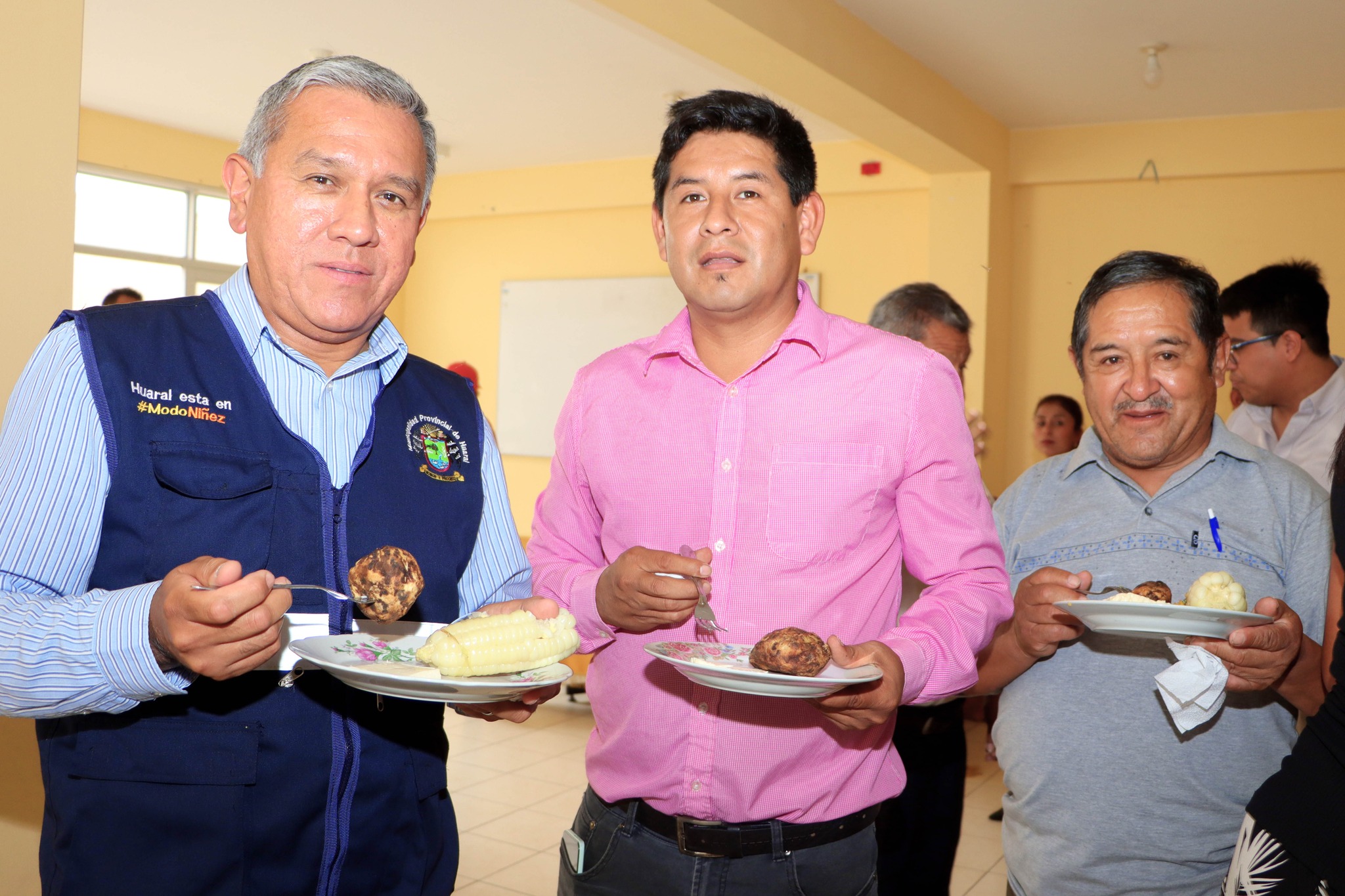 En conferencia de prensa anuncian actividades por la Fiesta de las Cruces del distrito de Sumbilca
