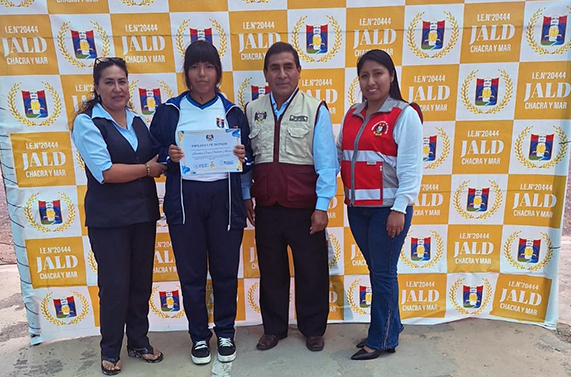 clausura en IE de Chacra y Mar.