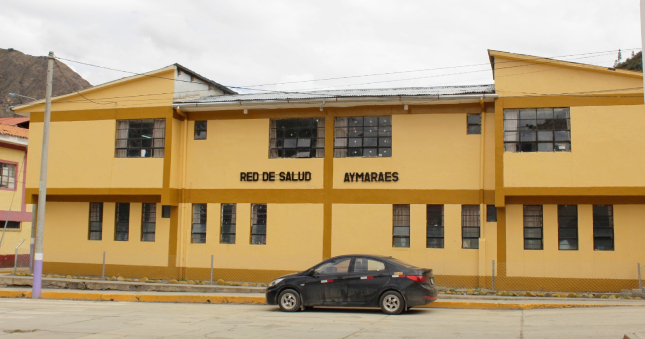 La Contraloría General detectó que servidores de la Red de Salud Aymaraes fraccionaron de manera indebida la contratación de servicios de mantenimiento de vehículos para realizar contrataciones directas por montos menores a ocho Unidades Impositivas Tributarias (UIT) en beneficio de un mismo proveedor por S/ 169 647, lo que infringe la normativa de contrataciones y limita a la entidad de obtener la oferta más ventajosa y que maximice el uso de los recursos públicos.