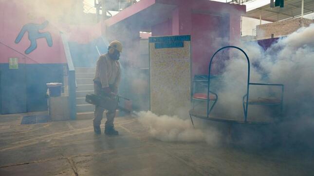 Diris Lima Este fumigó más de 3000 viviendas para eliminar al zancudo que transmite el dengue en Lurigancho-Chosica