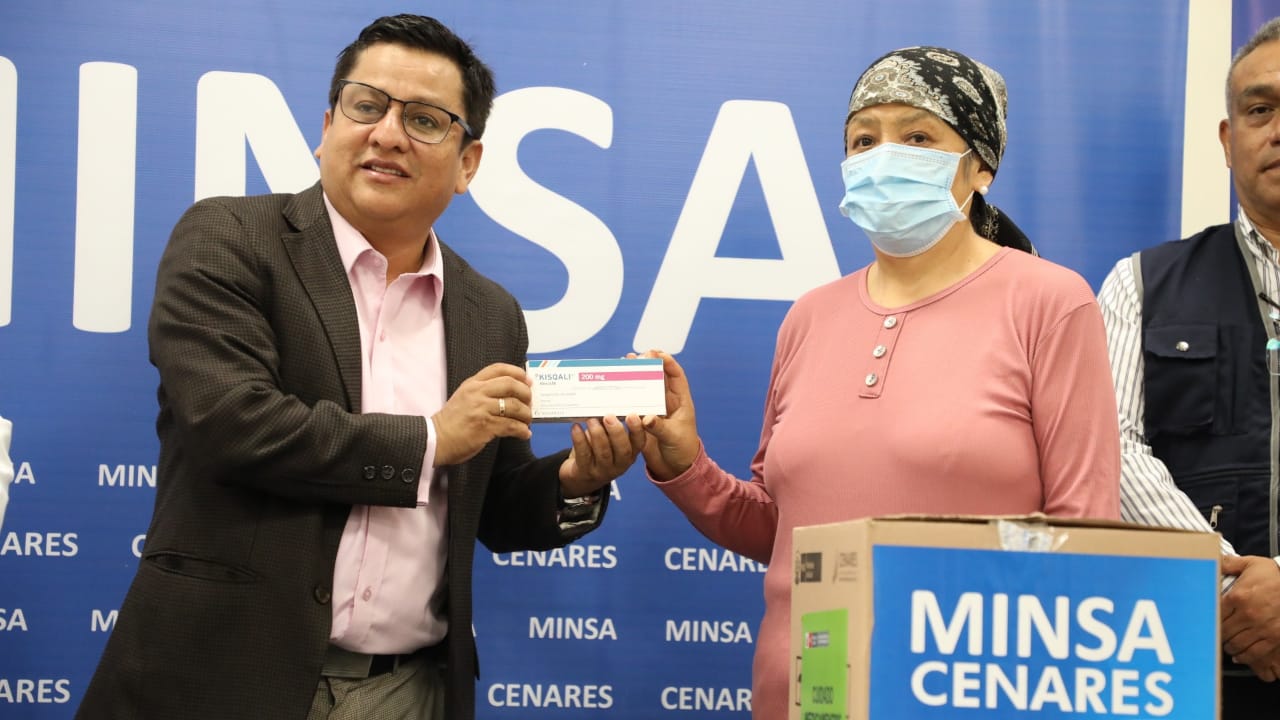 Pacientes con cáncer de mama del INEN reciben por primera vez y de manera gratuita el medicamento Ribociclib