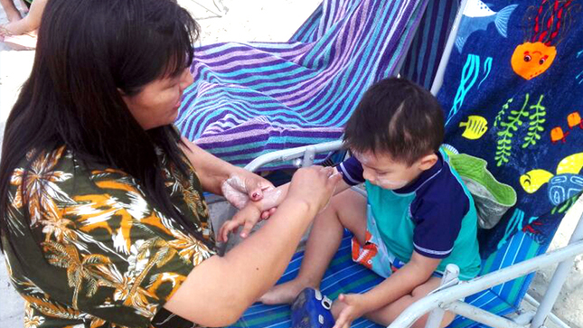Verano saludable: mantenerse hidratados, utilizar bloqueador solar y ropa ligera previenen riesgos para la salud