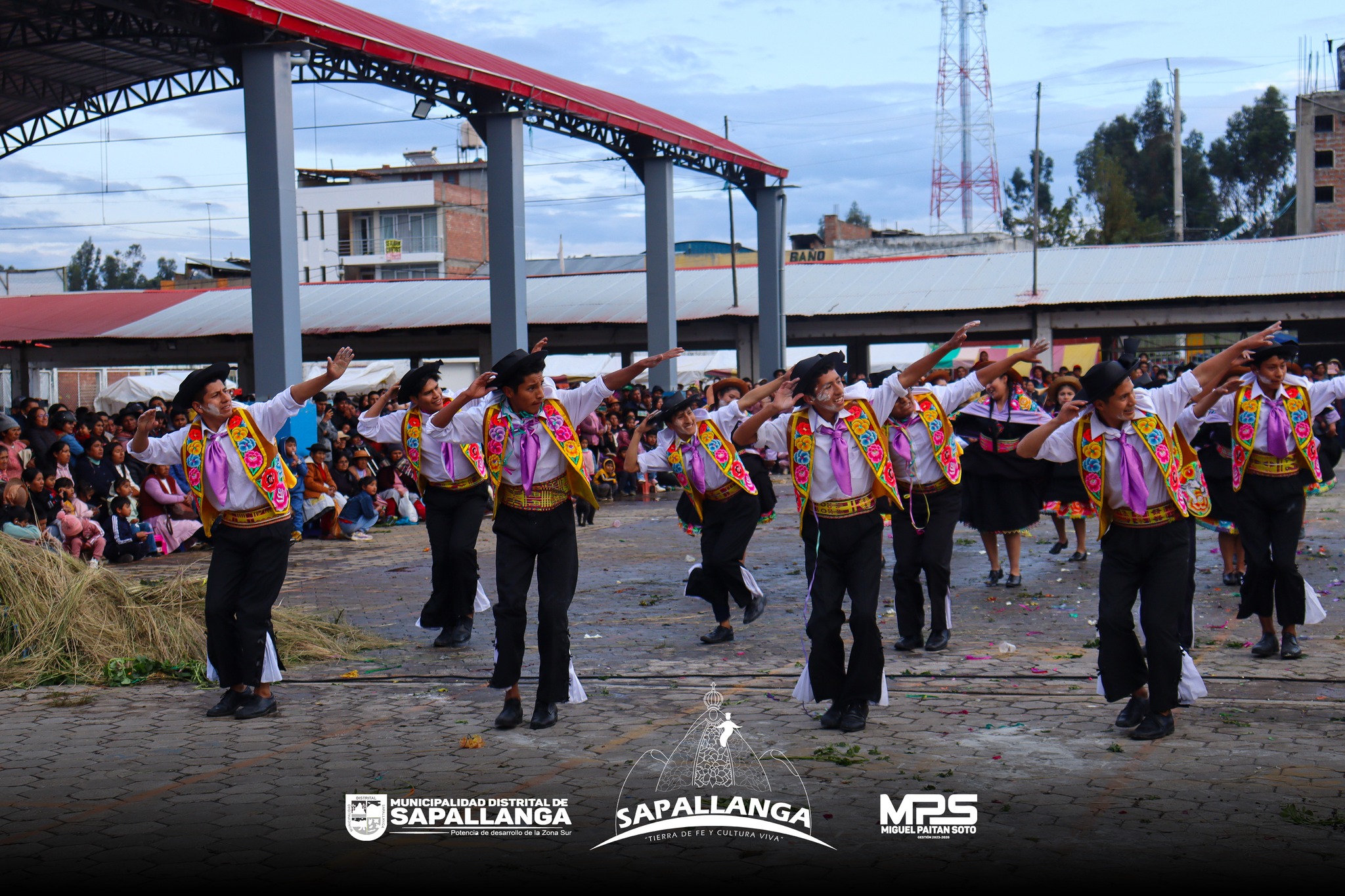 Concurso de Danzas por el 167° Aniversario del Distrito de Sapallanga