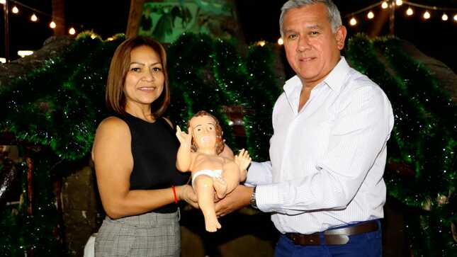 Burgomaestre Fernando Cárdenas participó en la Tradicional Bajada de Reyes