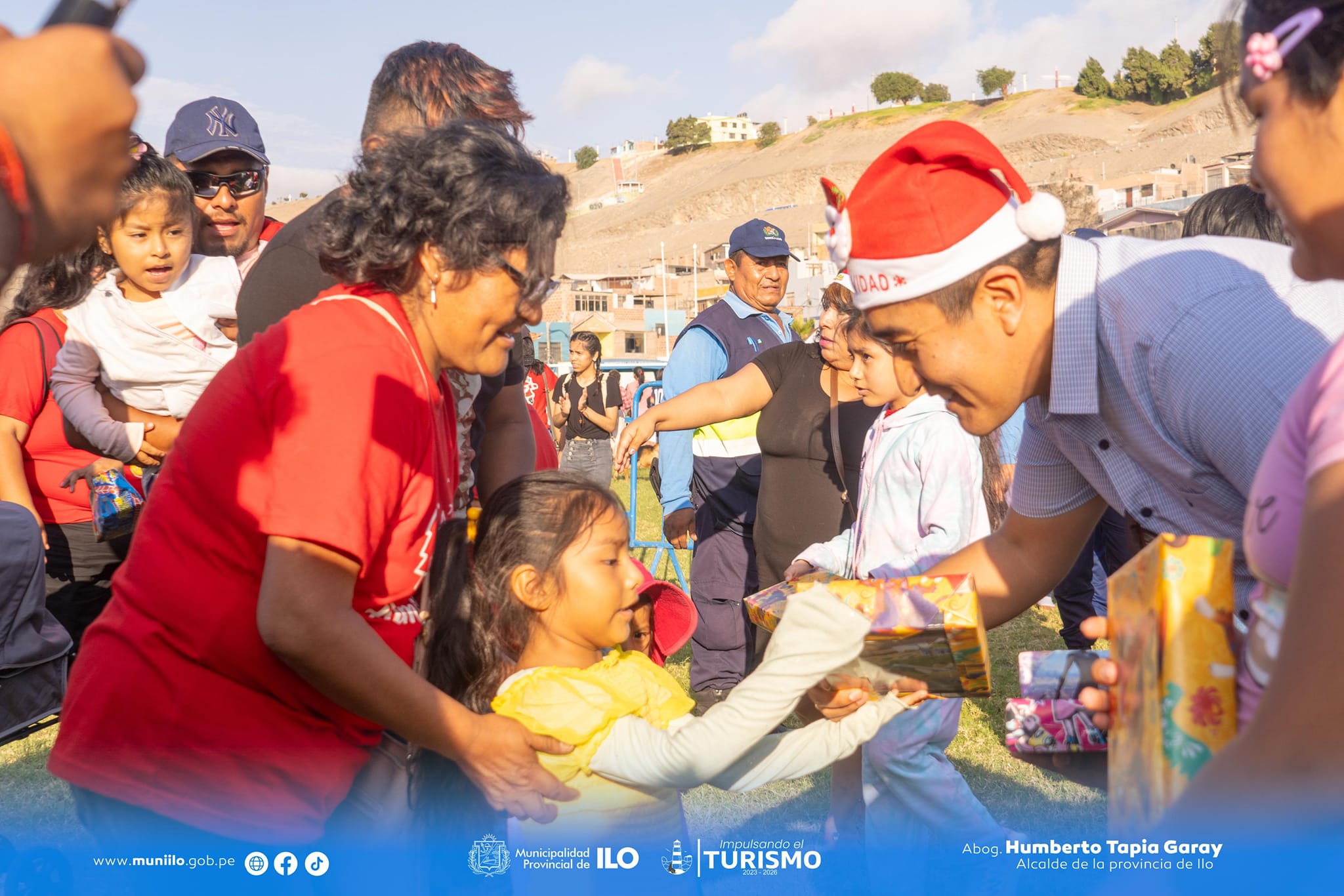 Alcalde provincial Abg. Humberto Tapia Garay llevó un mensaje de unión, paz y amor en la fiesta tradicional de Bajada de los Reyes Magos.