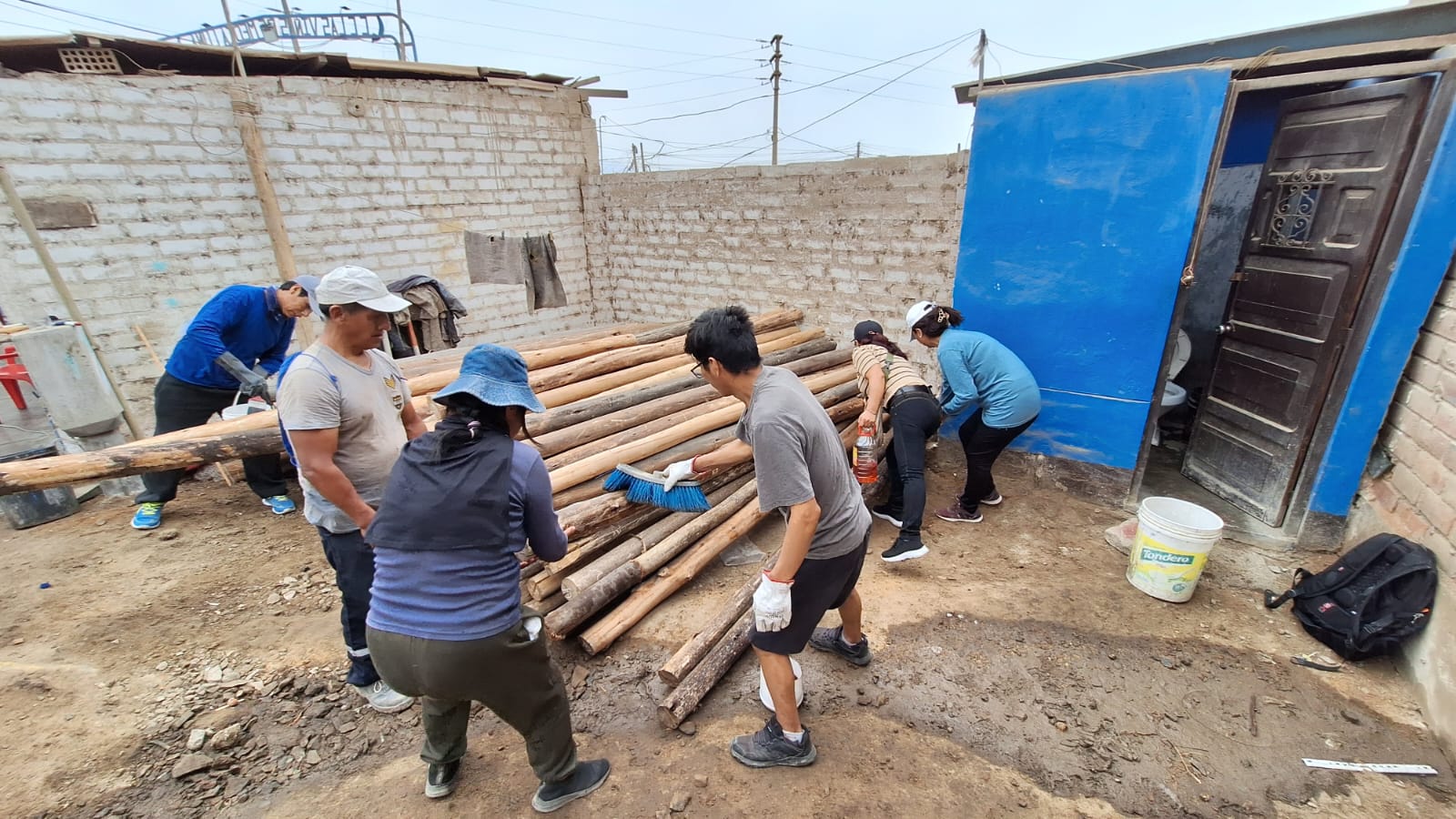 Ministerio de Cultura inició la colocación de cerco perimétrico que protegerá el Sitio Arqueológico Pirámide de Nievería