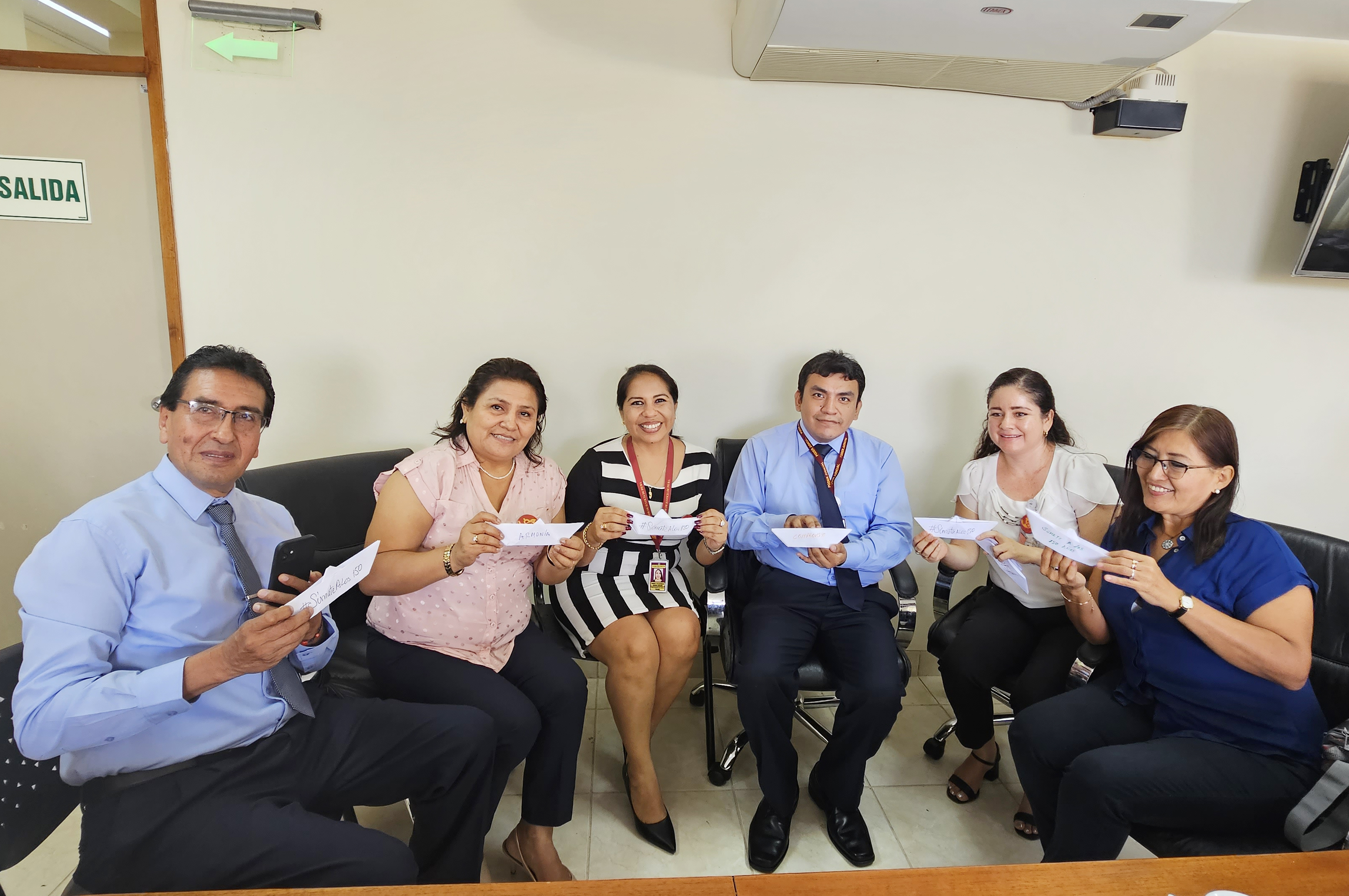 Administradores de la Corte Superior reciben diploma de Reconocimiento