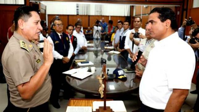 Gobernador Luis Neyra anuncia renovación del parque automotor de PNP y laboratorio de criminalística