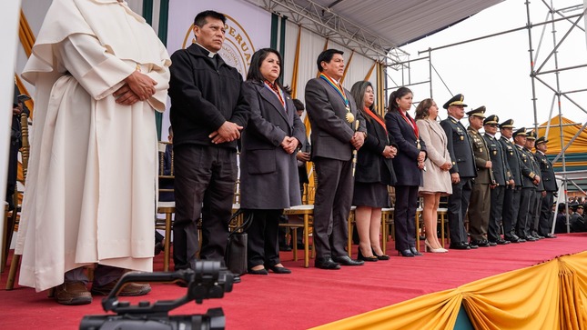 Presidenta de la Corte de Cusco participó de los Actos Celebratorios por el 35° Aniversario de la Policía Nacional del Perú 