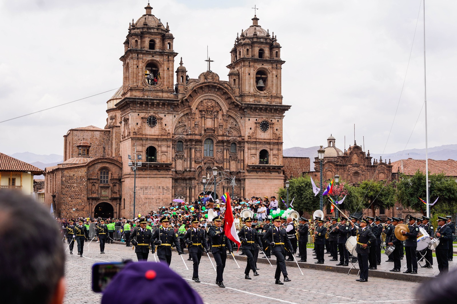 Presidenta de la Corte de Cusco participó de los Actos Celebratorios por el 35° Aniversario de la Policía Nacional del Perú