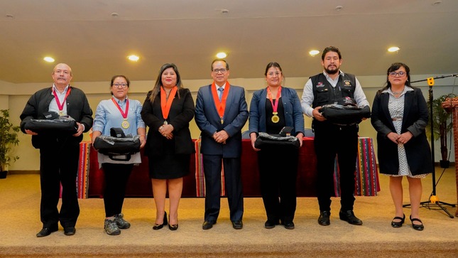 Con éxito se realizó el "Primer Encuentro Macrorregión Sur de Jueces de Paz en conmemoración a la Justicia de Paz"