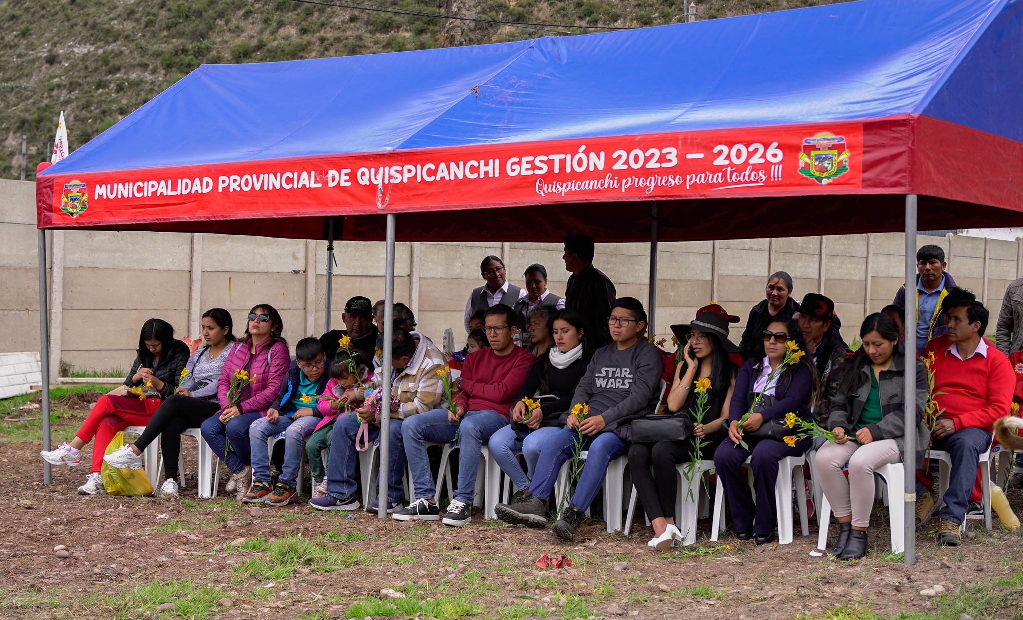 Presidenta de la Corte de Cusco y Gobernador Regional colocan primera piedra donde se edificará la futura Sede Judicial de Quispicanchi