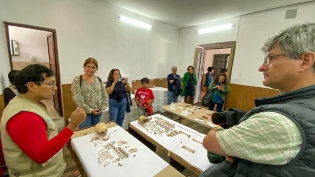 📌Este proyecto liderado por la Municipalidad Provincial de Cajamarca sigue avanzando en cuanto a investigación del Cuarto del Rescate. En esta oportunidad se tuvo la visita de Joost Vlassak, profesor de Ingeniería de las Ciencias de Materiales e Ingeniería Mecánica de la Universidad de Harvard; el Director del Centro de Investigación y Conservación del Patrimonio (UTEC), Dr. Juan Carlos Rodriguez, y la investigadora Dra. María Ines Velarde, conservadora. 
Con quienes compartimos y recorrimos el campo de investigación; las instalaciones del laboratorio y los principales hallazgos que hemos tenido en este trajinar investigativo. 
📌A la par, se visitó los principales monumentos históricos de nuestra ciudad; para compartir información, y sobre todo, unir esfuerzos académicos que nos ayuden a interpretar nuestro pasado de manera más precisa; con un trabajo en conjunto e interinstitucional.
✨Seguimos uniendo esfuerzos por nuestra cultura.✨