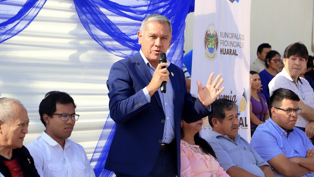 Alcalde Fernando Cárdenas aperturó Academia Municipal Pre Huaral