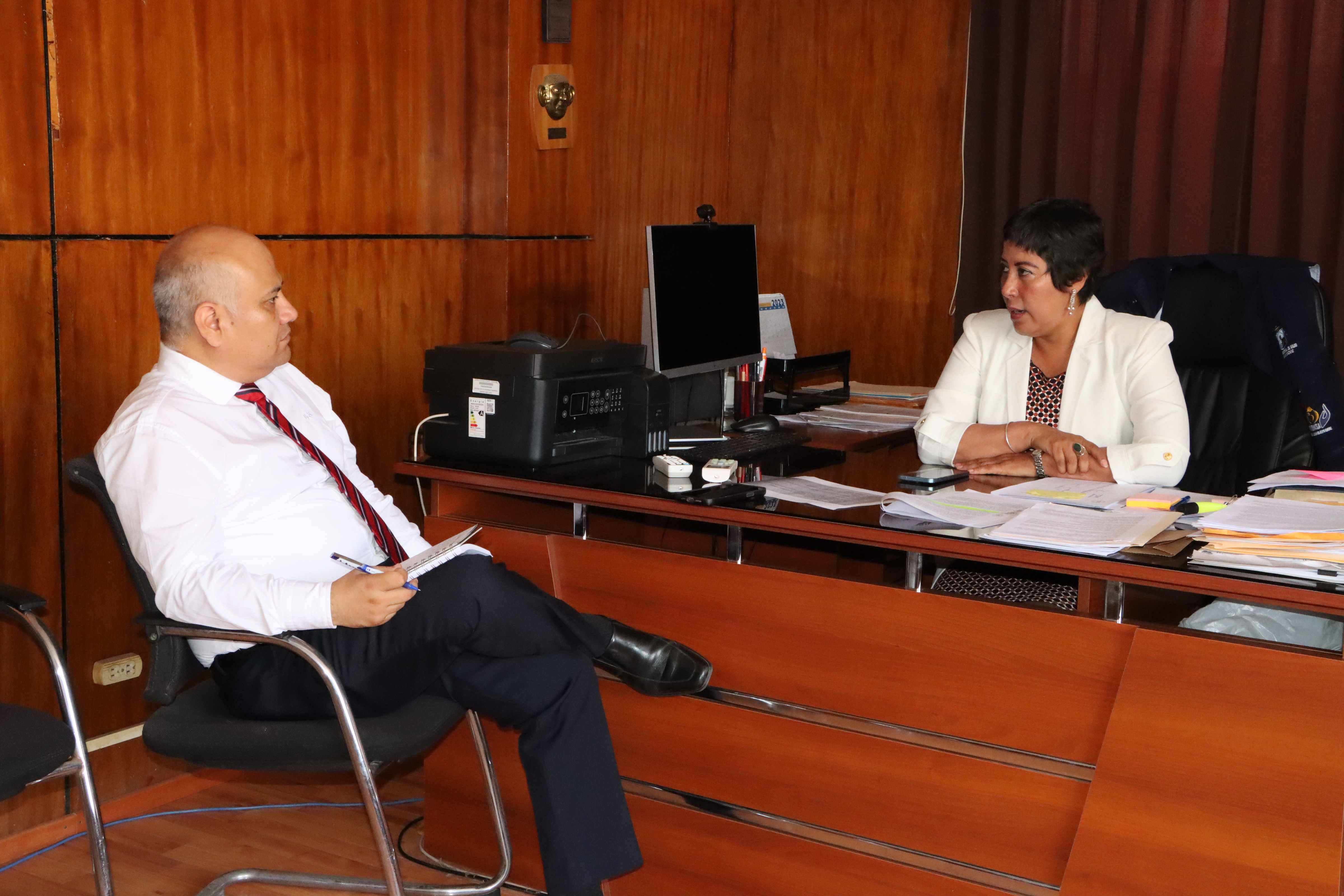 Programan capacitaciones sobre ética profesional y calidad de servicio