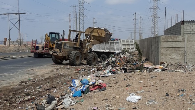 Municipalidad de Chiclayo, con apoyo del GORE Lambayeque, recoge más de 430 metros cúbicos de residuos sólidos y desmonte