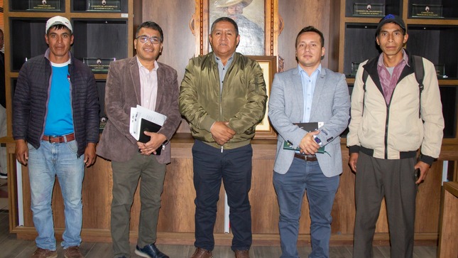 Imagen de la reunión entre la Red de Salud Sánchez Carrión y la Municipalidad Provincial Sánchez Carrión.