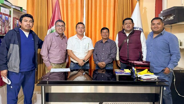Imagenes de la reunión con el personal de la Red de Salud Sánchez Carrión y de la municipalidad distrital de Cochorco.