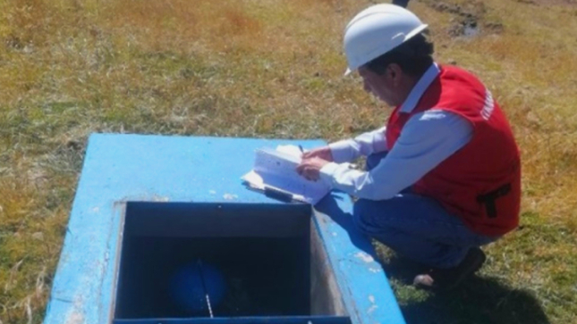 La Contraloría General de la República identificó a ocho funcionarios de la Municipalidad Distrital de Acocro con presunta responsabilidad penal, administrativa y de Procedimiento Administrativo Sancionador (PAS) porque actuaron al margen de las normas de contrataciones del Estado en la ejecución de la obra de agua potable y saneamiento básico de los poblados de Ccoisa, Tarwiyucc, Trigoloma y Lecheccocha, distrito de Acocro, provincia de Huamanga.