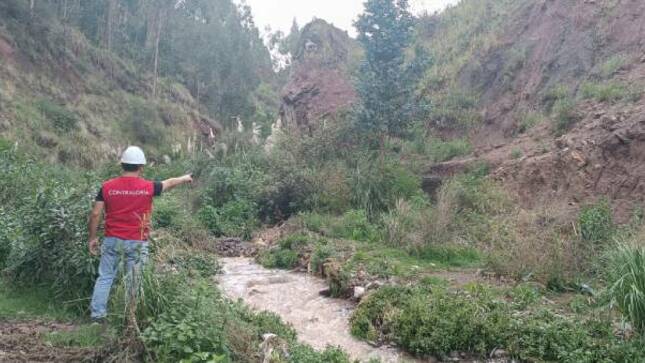 La Contraloría General de la República advirtió la falta de mantenimiento y limpieza de sedimentos y/o material de arrastre, así como de vegetación en el cauce del río Saphy, situación que podría generar desbordes del río e inundaciones y poner en riesgo a la población de la zona, además de registrarse pérdidas materiales. 