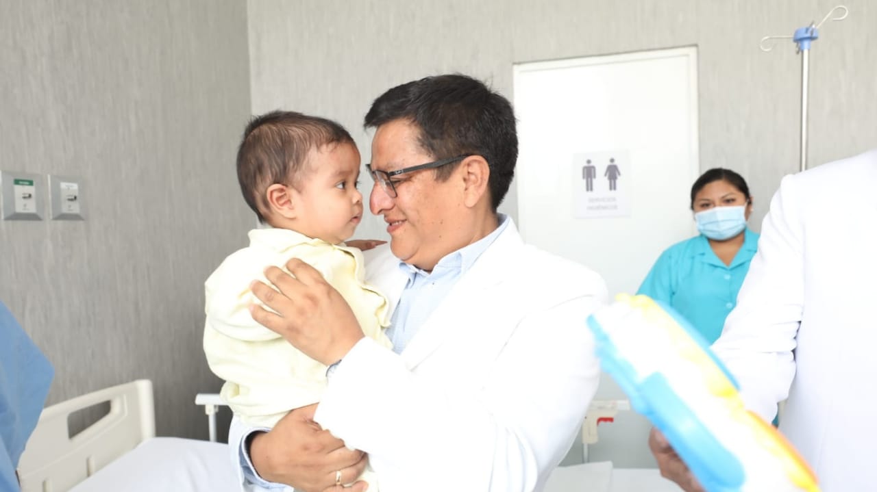 Ministro César Vásquez pone al servicio de la comunidad la Unidad de Oncología Pediátrica del Hospital Nacional Dos de Mayo