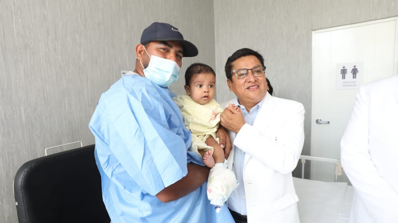 Ministro César Vásquez pone al servicio de la comunidad la Unidad de Oncología Pediátrica del Hospital Nacional Dos de Mayo