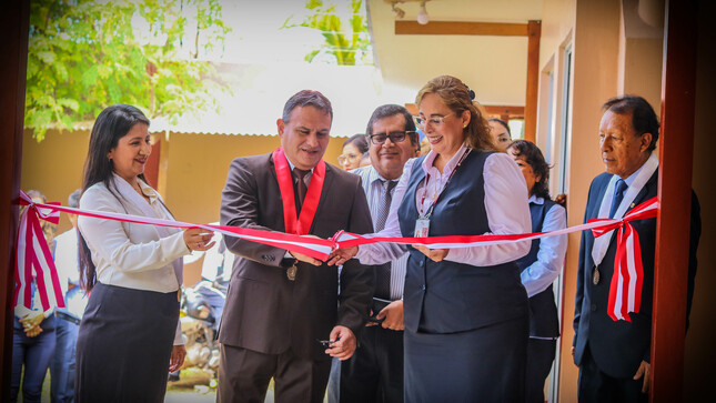 Inauguración de cámara Gesell
