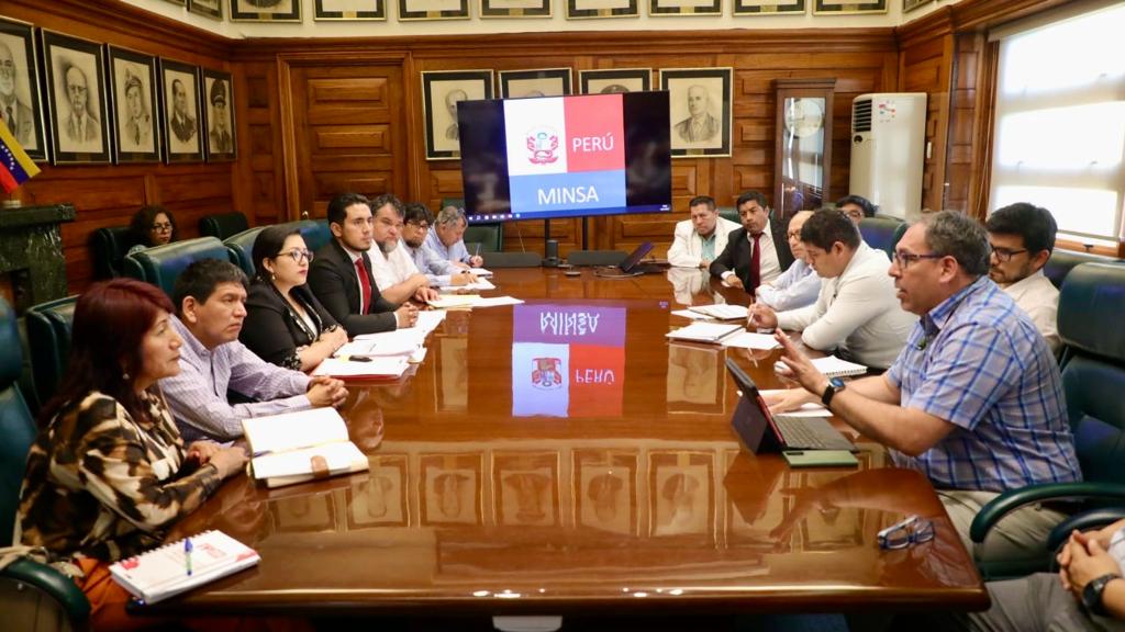 El Minsa y el Gobierno Regional de Lima acuerdan reforzar proyectos de inversión en salud