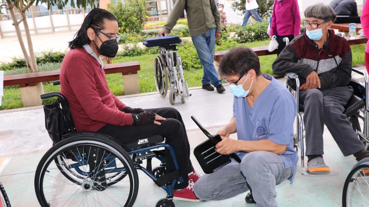 Instituto Nacional de Rehabilitación entregó más de 300 sillas de ruedas y 50 ortesis a personas con discapacidad durante el 2023