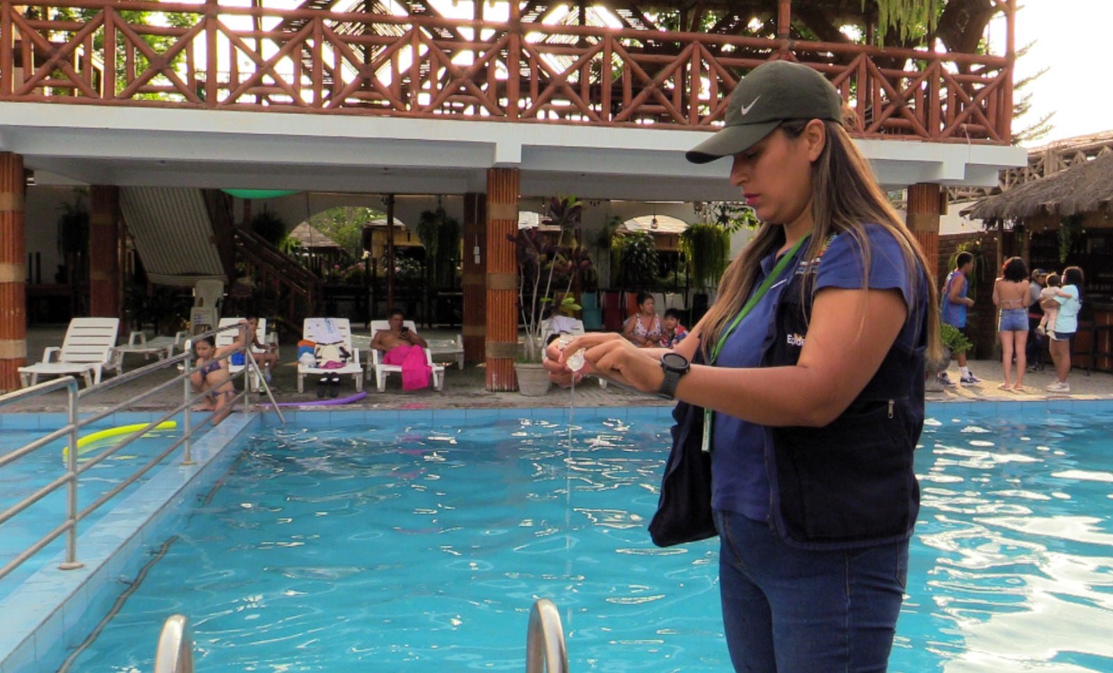 Se articulan esfuerzos para la vigilancia sanitaria de piscinas