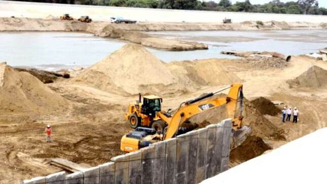 GORE refuerza riberas del río Piura por casi S/ 2.5 millones 