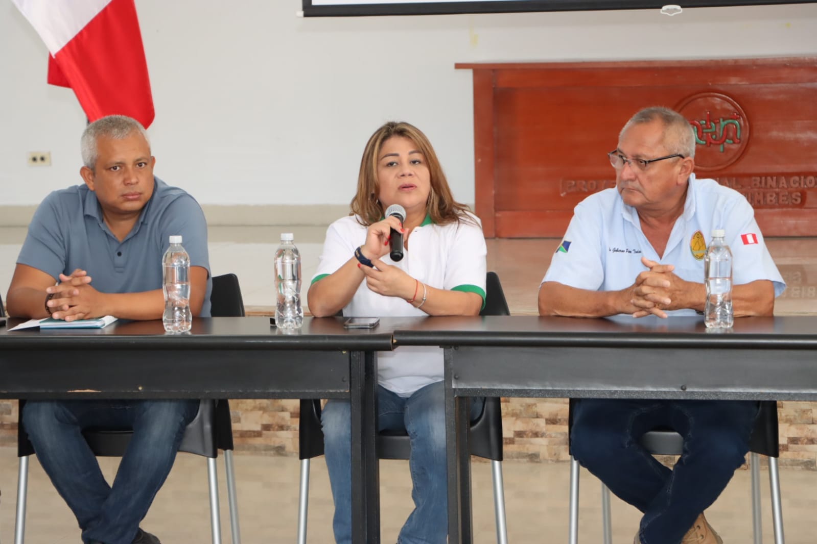 Gobernador Regional Segismundo Cruces Ordinola Encabeza Mesa Técnica con Ministra de Desarrollo Agrario y Riego