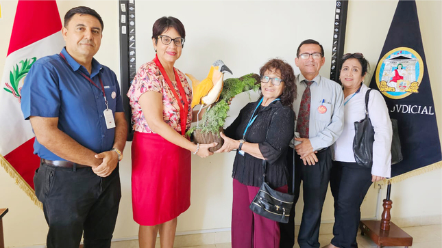 Centro Juvenil hizo entrega de obra de arte El Chilalo