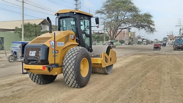 Tramo de la carretera Sullana-Paita, a inmediaciones del asilo San Francisco de Asís.