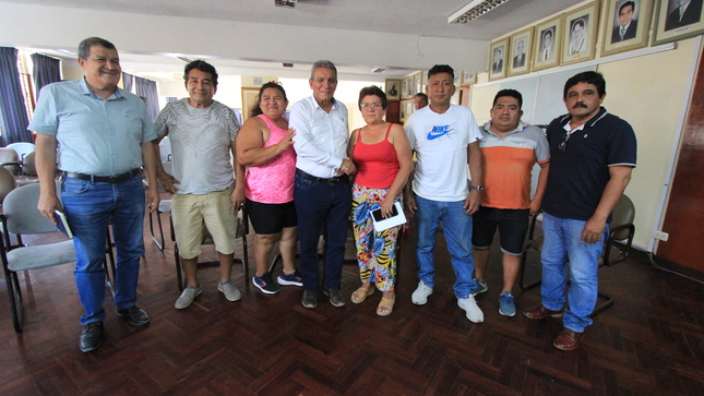 Ing. Marlem Mogollón se reunió con dirigentes de la Asociación de Comerciantes Mayoristas de Sullana.