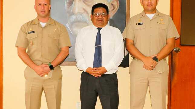 ALCALDE JUAN REAÑO SOSTUVO REUNIÓN PROTOCOLAR CON EL NUEVO JEFE DE LA CAPITANÍA DEL PUERTO DE HUACHO