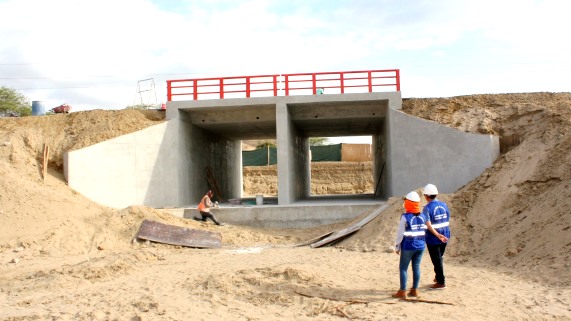 GORE Piura culmina reconstrucción del puente El Portón I y en 74% avanza El Portón II