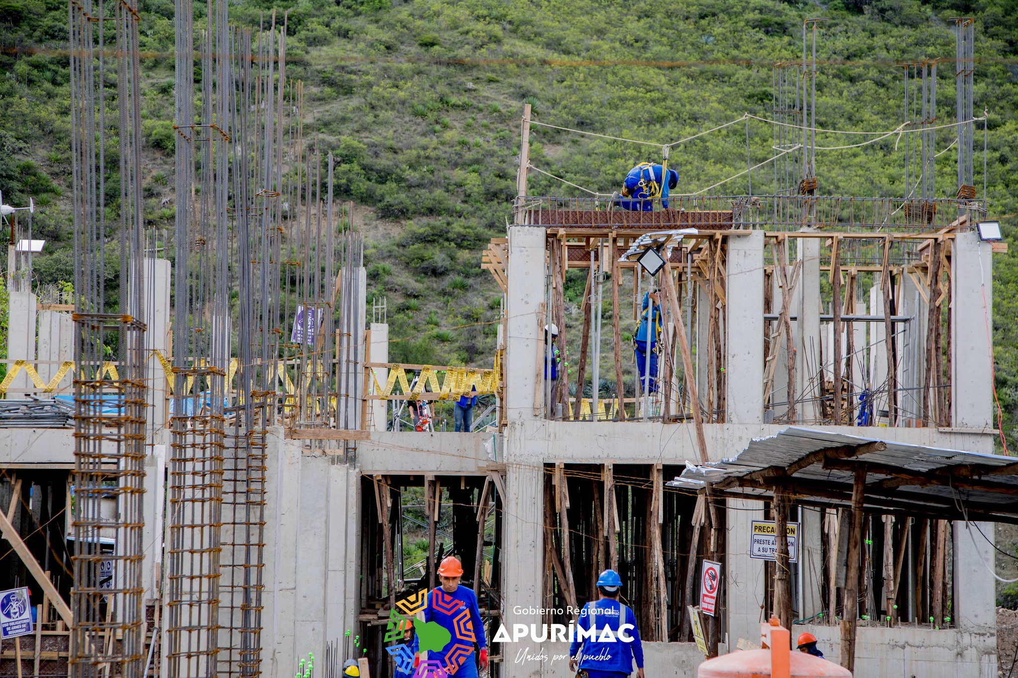 Equipo técnico del gobierno regional de Apurímac inspecciona el reinicio de la obra de la I.E.I. Reyna de los Ángeles de Abancay